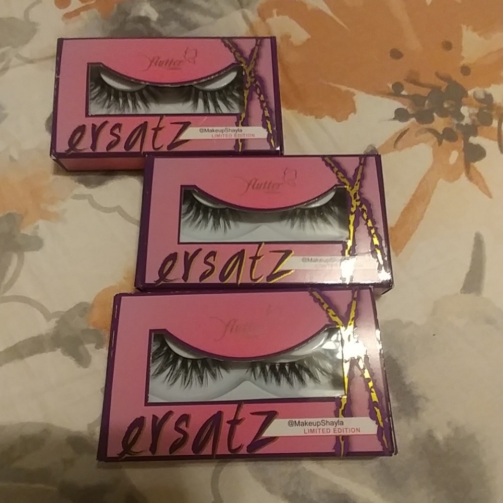 Flutter lashes